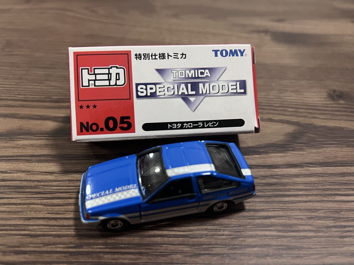 トミカ 特別仕様トミカ 05 トヨタ カローラ レビン 青色 スペシャルモデル イベントモデル 特別仕様拍卖