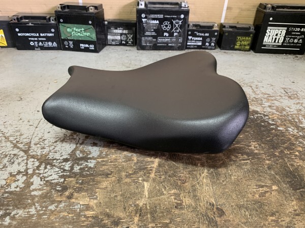 ニンジャ ZX400P シート ☆ 破れあり拍卖