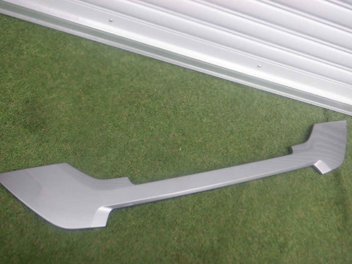 いすゞ純正 新型 23 フォワード ギガ GIGA フロントグリル ラジエーターグリル グレー m-25-9-106拍卖