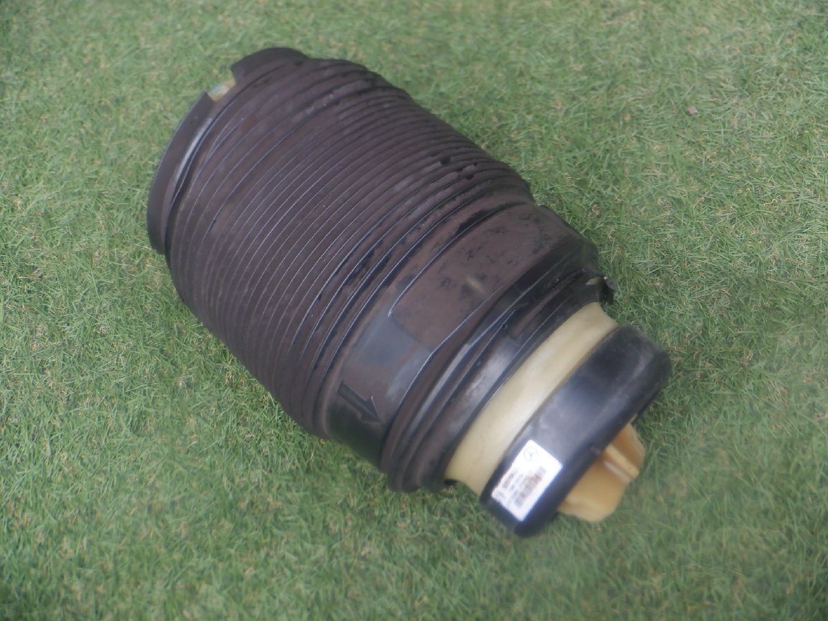 ベンツ純正 S212 W212 Eクラス ステーションワゴン リア エアサス サスペンション 左側 A2123203925 m-25-9-143拍卖