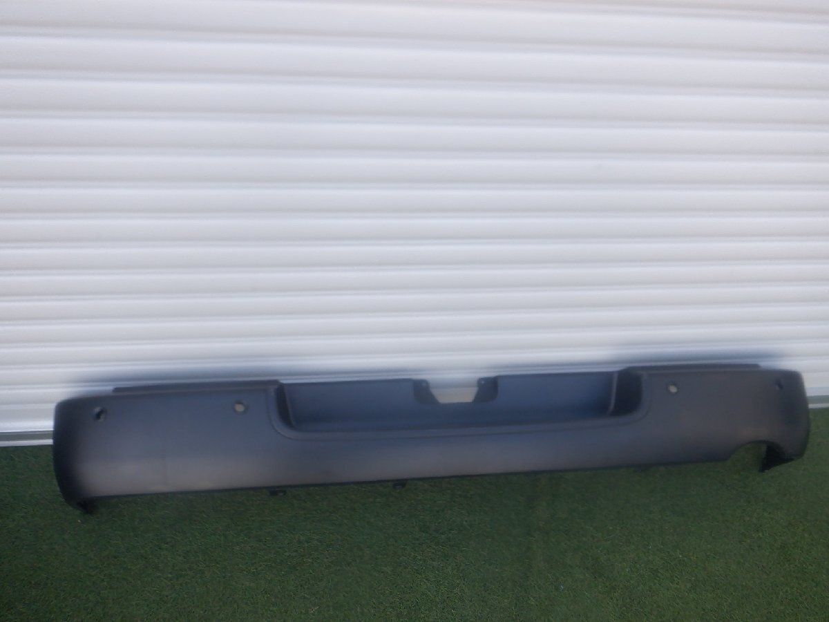 トヨタ純正 200 ハイエース ナロー 標準用 4型 5型 6型 7型 8型 リアバンパー 52159-26300 素地 コーナーセンサー穴あり m-25-9-203拍卖