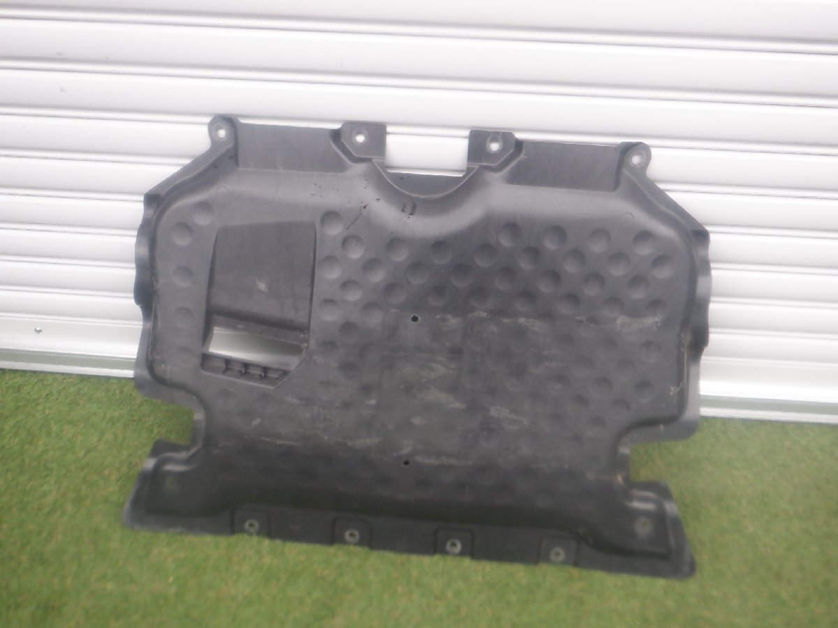 ベンツ純正 W205 Cクラス W213 Eクラス アンダーパネル アンダーガード アンダーカバー エンジンカバー A2055240200 m-25-9-262拍卖