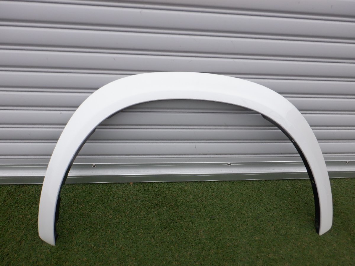 レクサス純正 オプション AGZ10 AGZ15 AYZ10 AYZ15 NX300 フロント フェンダーモール トリム 右側 75807-78010 パールホワイト拍卖