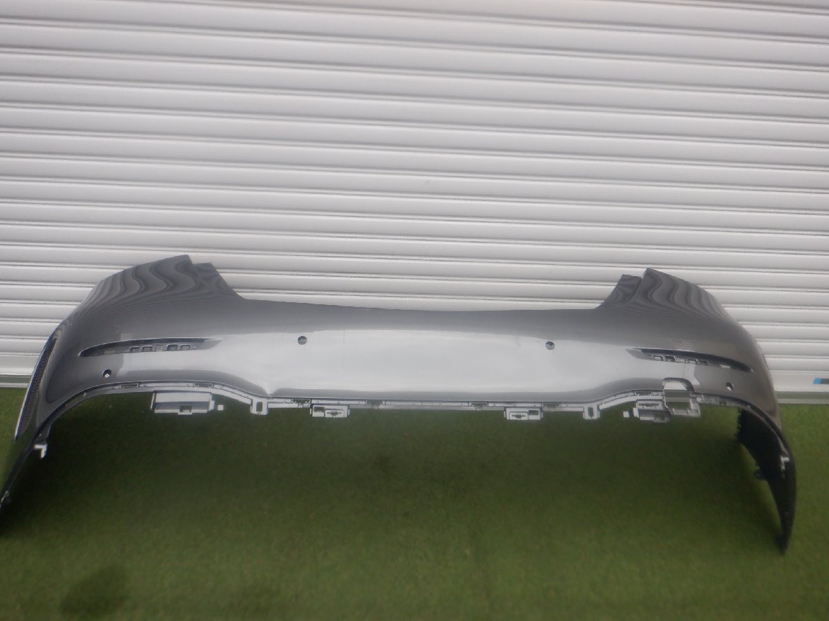ベンツ純正 W206 Cクラス AMGライン リアバンパー 上部 グレー A2068850703 m-25-9-524拍卖