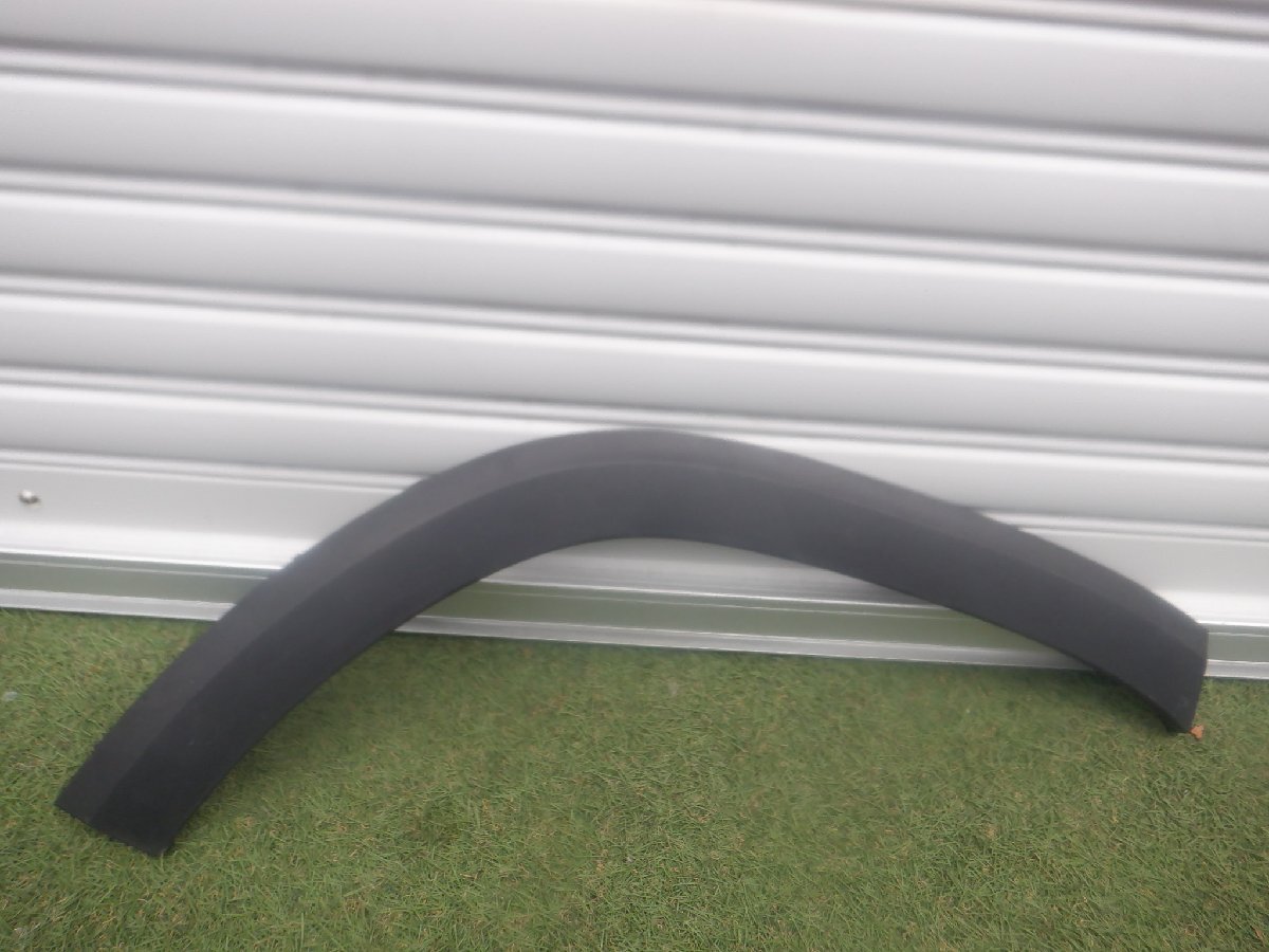 ベンツ純正 W247 X247 GLBクラス GLB180 GLB200 GLB250 フェンダーモール トリム リア A2478850322 右側 m-25-9-541拍卖