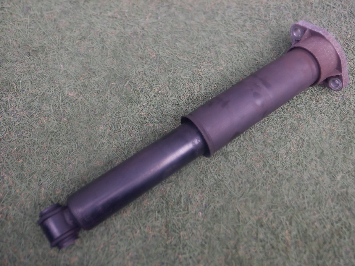 ベンツ純正 W213 Eクラス リア サスペンション ショック ショックアブソーバー 片側のみ A2133206801 m-25-9-542拍卖