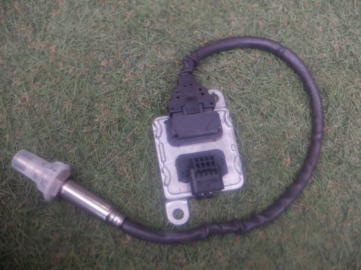 ベンツ純正 窒素酸化物センサー NOXセンサー A0009058011 W177 A200d Aクラス W205 Cクラス W213 Eクラス m-25-9-574拍卖