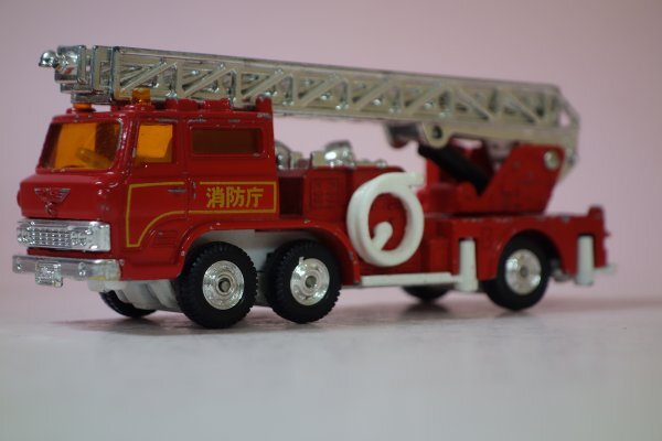 72708■トミカ ダンディ 025 日野ハシゴ消防車 梯子車 拍卖