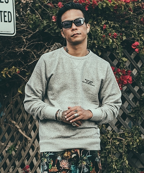 【CRIMIE クライミー 】スウェットM 日本製 前Vデザイン入り 「THE DAY THAT NEVER COMES」プリント 大人の男が似合うルード系ブランド拍卖