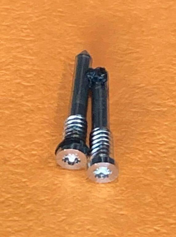 iPhone Xシリーズ用星ネジ(銀)2個セット ペンタローブ 星形ネジ iPhoneX, iPhoneXS. iPhoneXS Max. iPhoneXR共用拍卖