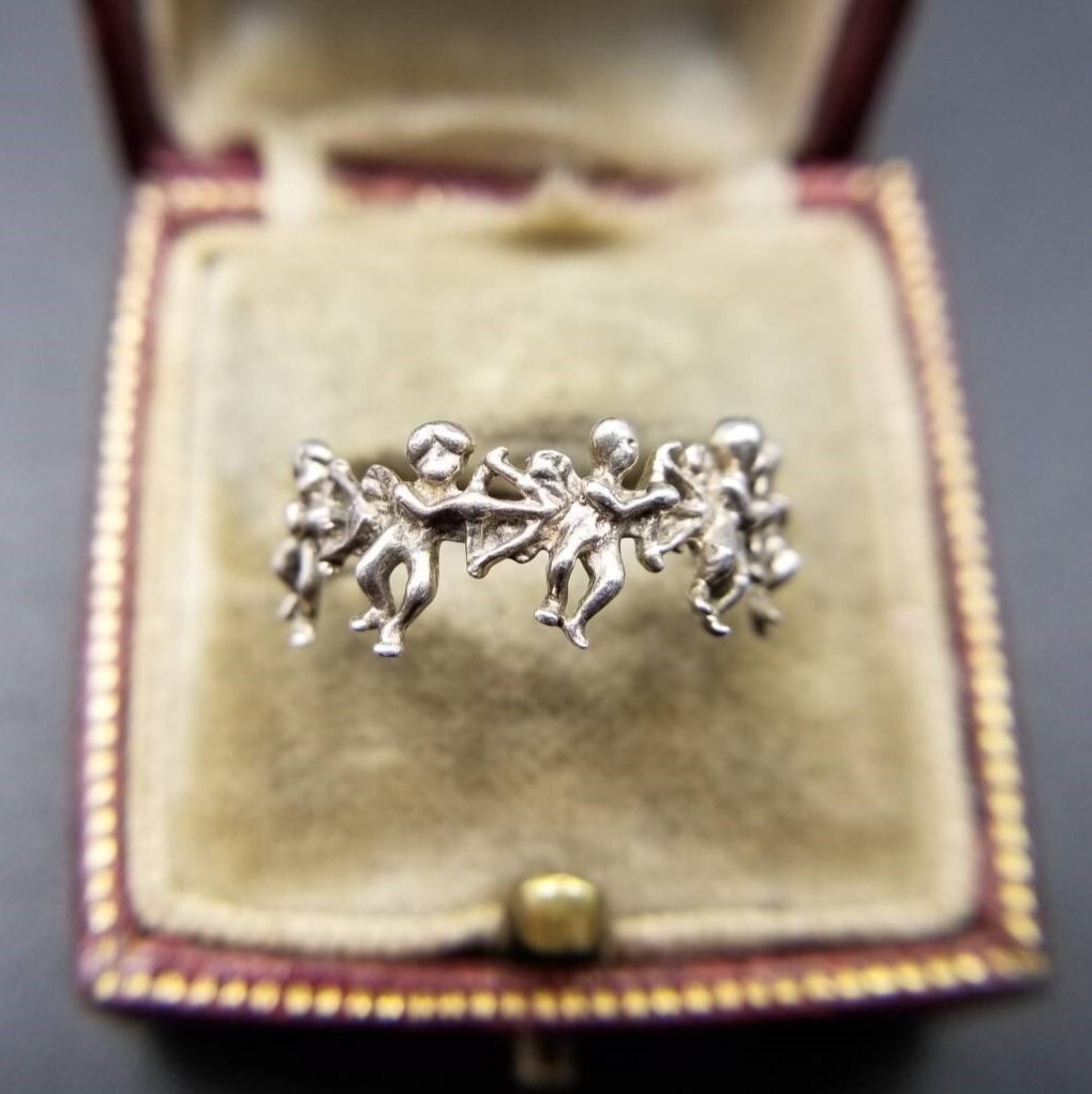 キューピット 智天使 ハーフエタニティ 925 シルバー ヴィンテージ リング 銀 指輪 オープンワーク キュート Y13-D拍卖