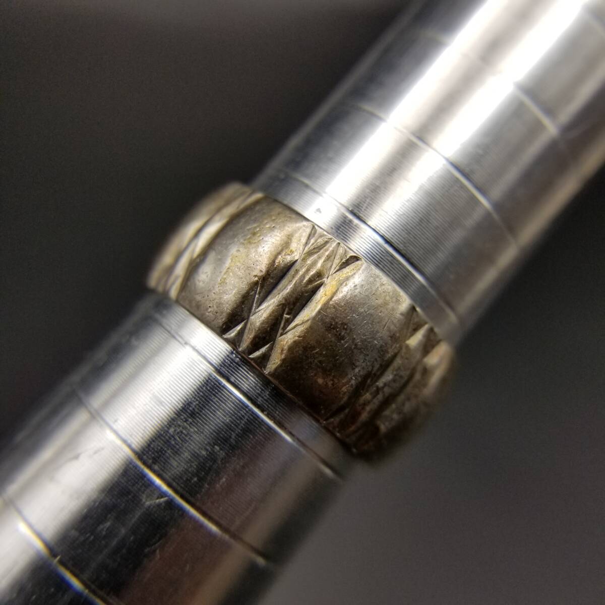 1978年 英国 ヴィンテージ ダイヤカット アールデコ バンド リング 925 シルバー 銀 指輪 幅広 Birmingham ホールマーク Y24-O拍卖