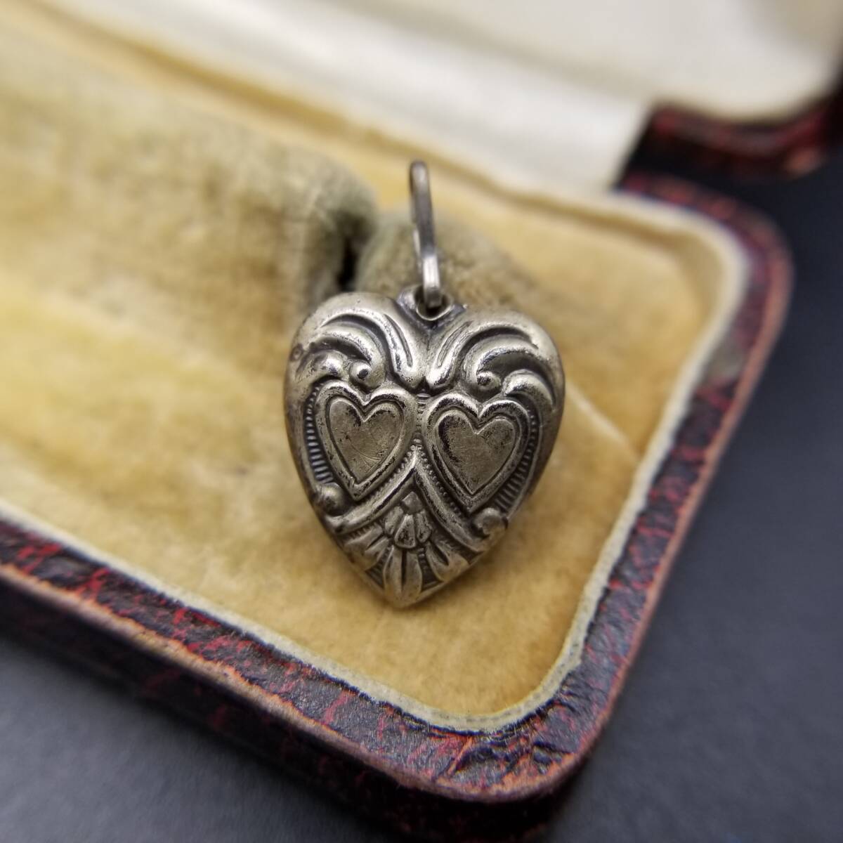 WWII期 ヴィンテージ スウィートハートジュエリー ダブルハート 925 シルバー チャーム 銀 レトロ ペンダントヘッド ネーム彫金 Jene Y24-J拍卖