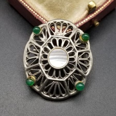 アールデコ オープンワーク ヴィンテージ オーブル ブローチ シルバートーン レトロ 上品 コスチュームジュエリー SOA60拍卖