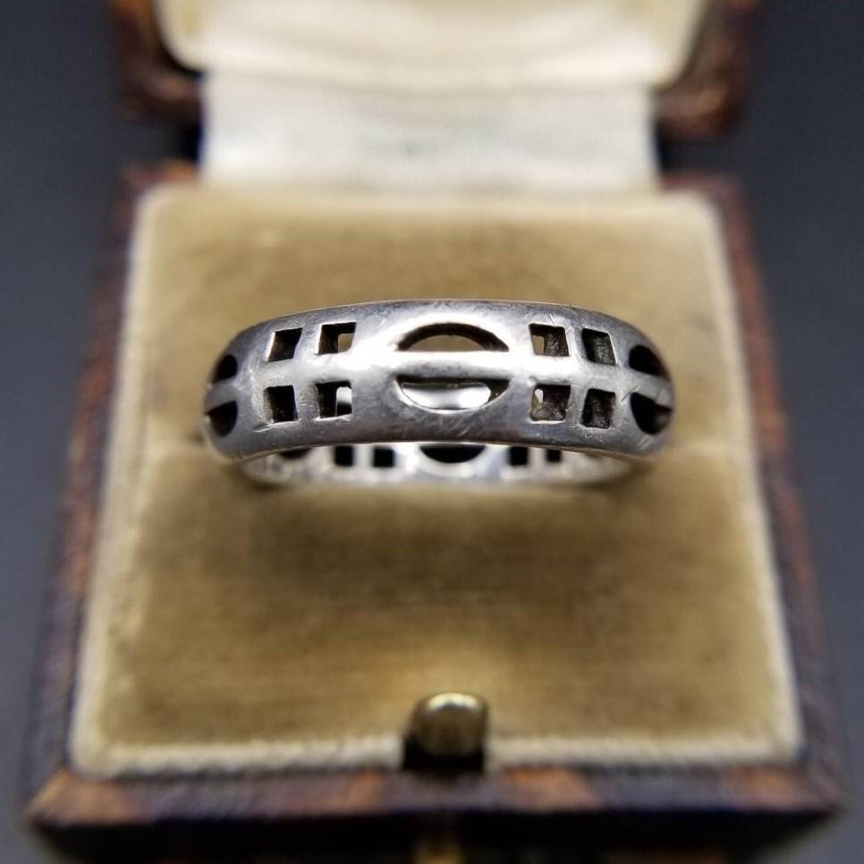 トライバル柄 紋様 オープンワーク エタニティ 925 シルバー ヴィンテージ バンド リング銀 指輪 中太 メンズジュエリー Y24-O拍卖