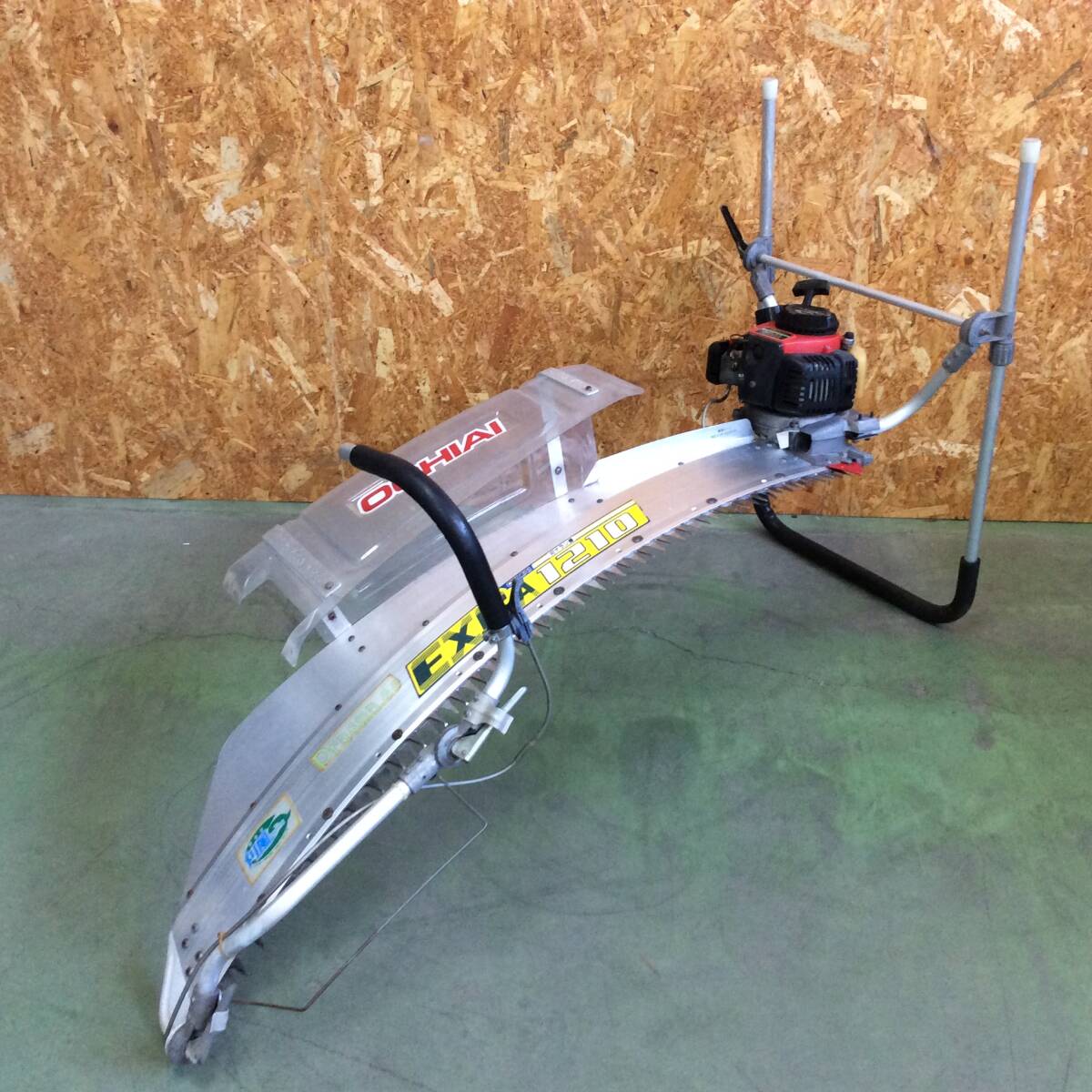【H-3656】中古品 OCHIAI 落合 オチアイ 刈ナラシ機 お茶刈機 EXGA1210 茶摘み お茶【引き取り限定・静岡県浜松市】拍卖