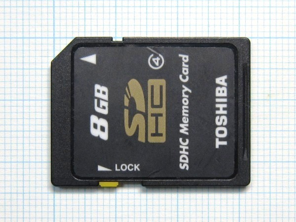 ★TOSHIBA SDHC メモリーカード 8GB 中古★送料85円・185円拍卖