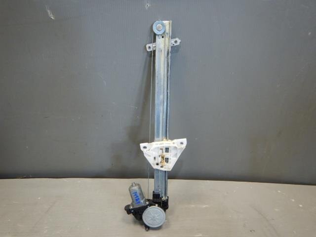 売り切りワゴンR DBA-MH23S 左フロントドア/Fドアレギュレータ・モーター拍卖