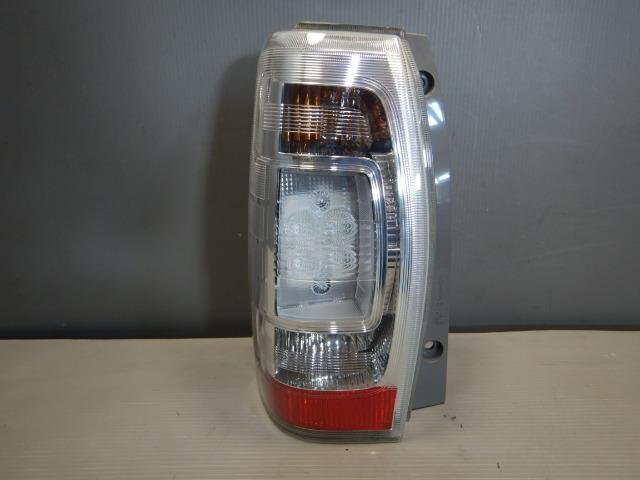 売り切りタントエグゼ DBA-L455S 左テールライト/テールランプ拍卖