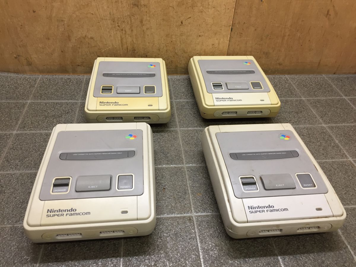 II727 Nintendo/任天堂 スーパーファミコン4点まとめて SHVC-001 SFC スーファミ 初期型,中期型 本体のみ 通電OK ジャンク/100拍卖