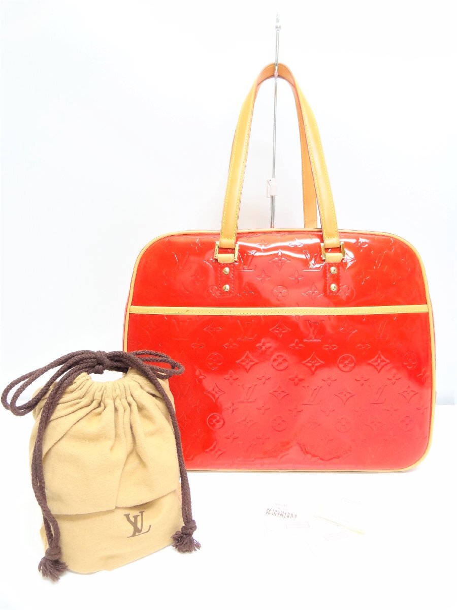 LOUIS VUITTON ルイヴィトン モノグラム・ヴェルニ サットン ルージュ M91080 ボストンバッグ ●P拍卖