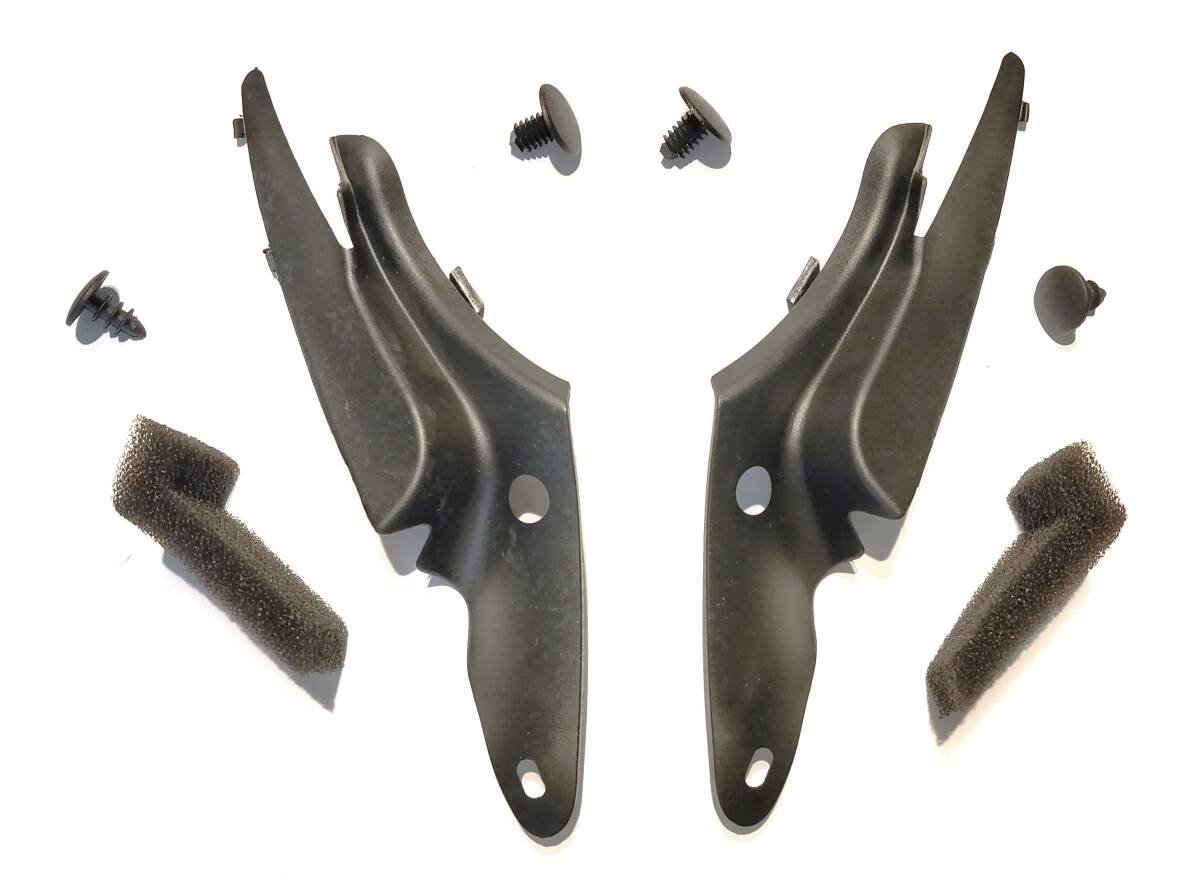 (送料込)ボルボ S60 V70 XC70 フロントウィンドーカバー左右セット 【追加取付クリップ付】【新品】拍卖