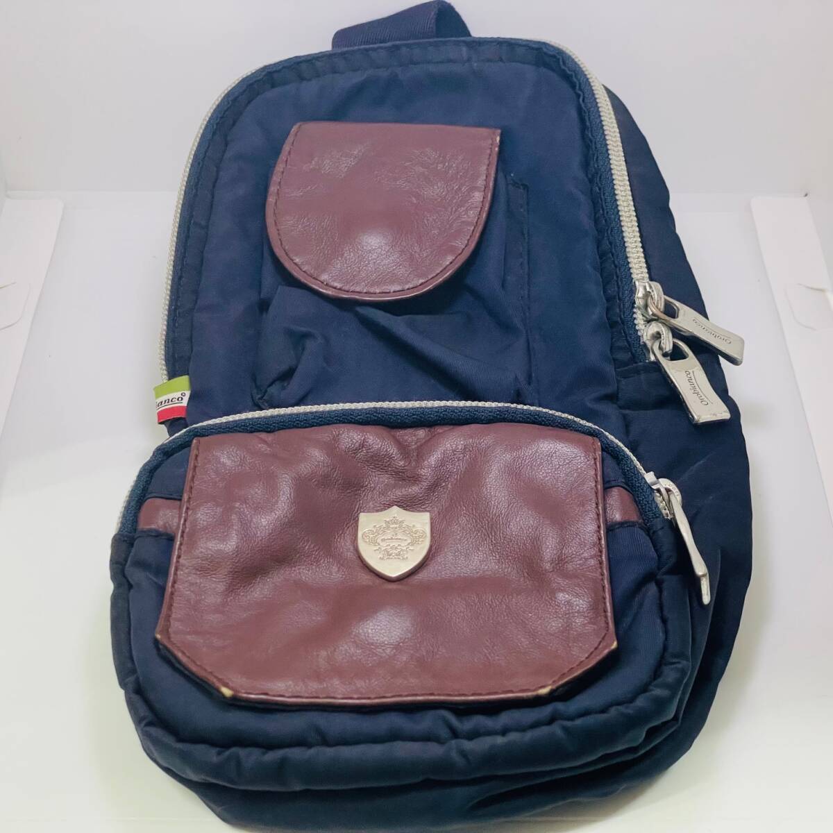中古品 Orobianco オロビアンコ ショルダーバッグ ボディバッグ バック 縦型拍卖