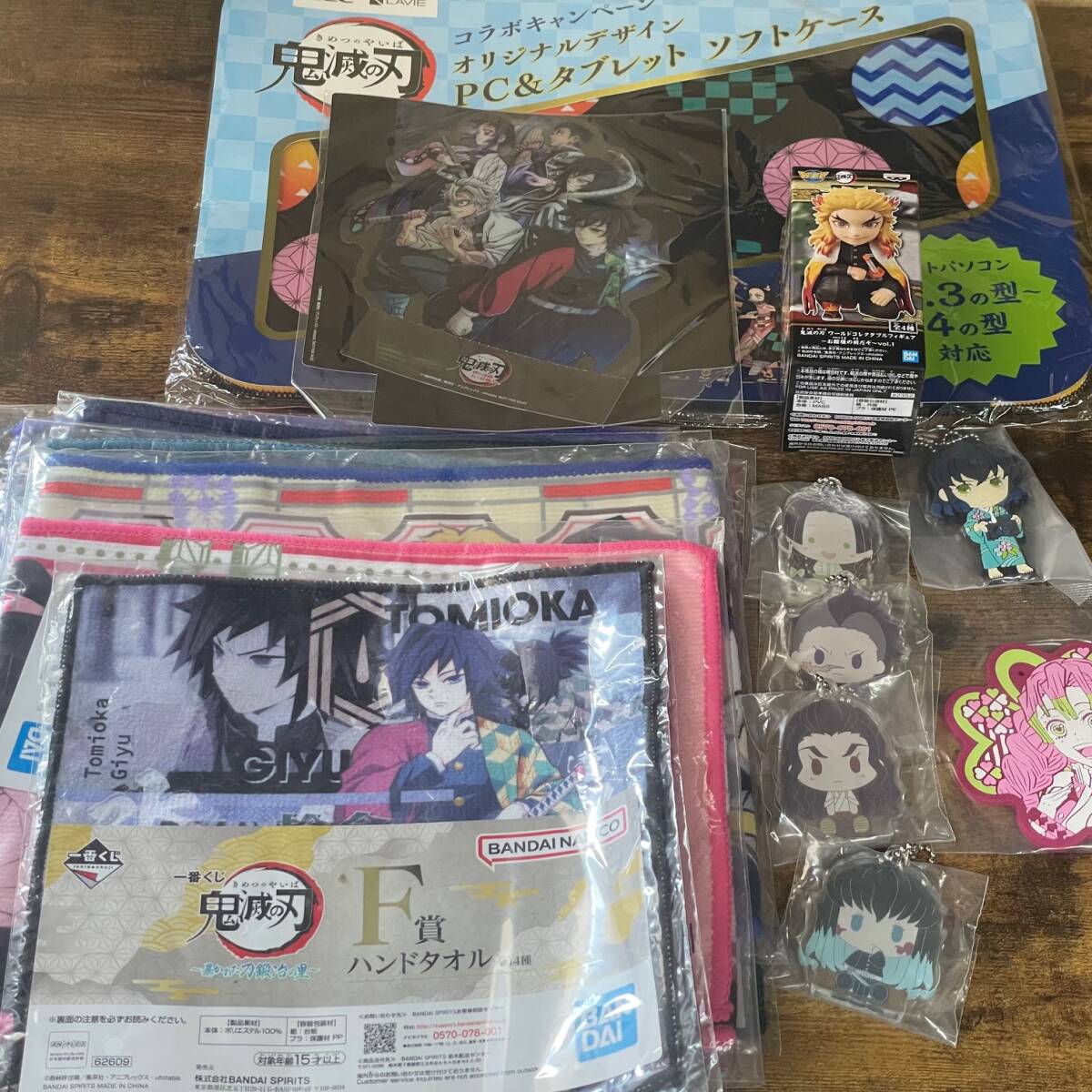 未開封 未使用品 鬼滅の刃 ワールドコレクタブルフィギュア 煉獄杏寿郎 キーホルダー 一番くじ PC&タブレット ソフトケース拍卖