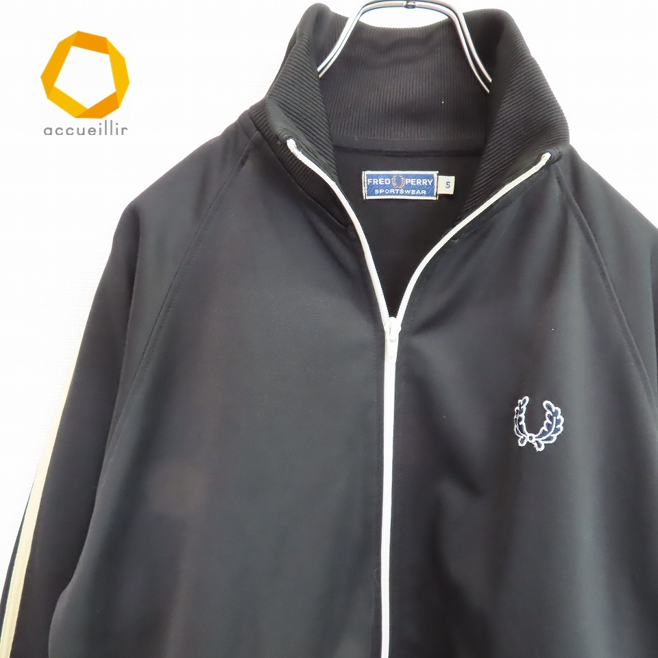 フレッドペリー FREDPERRY 刺繍入り トラックジャケット ジャージ a830902拍卖