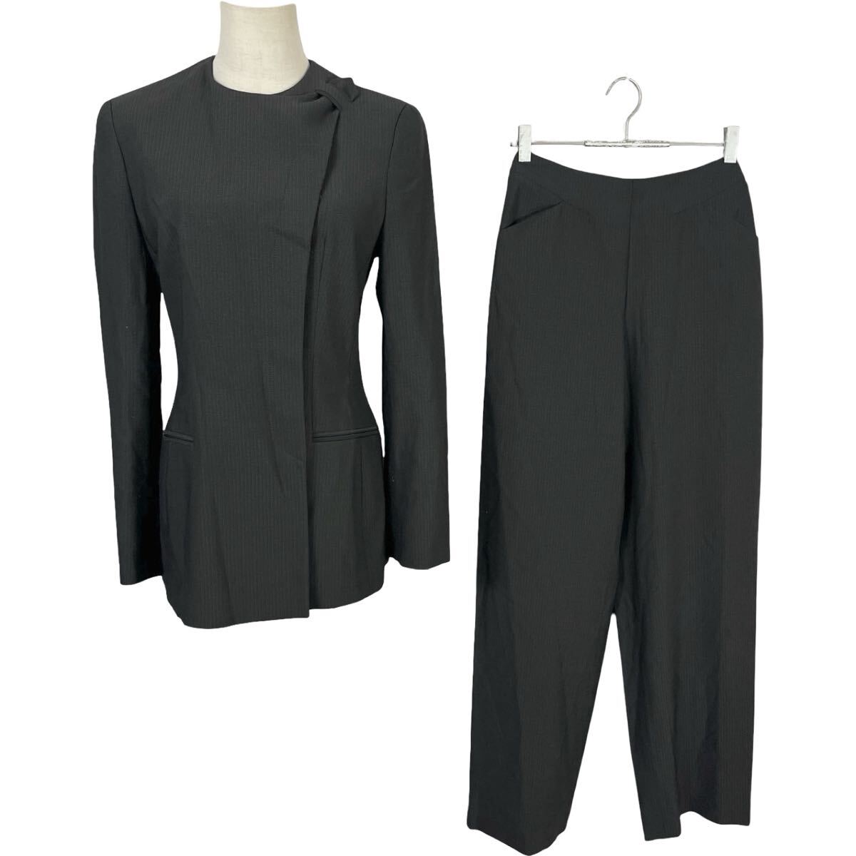 美品 GIORGIO ARMANI ジョルジオアルマーニ レディス ノーカラー スーツ ジャケット パンツ セットアップ 上下 変形拍卖