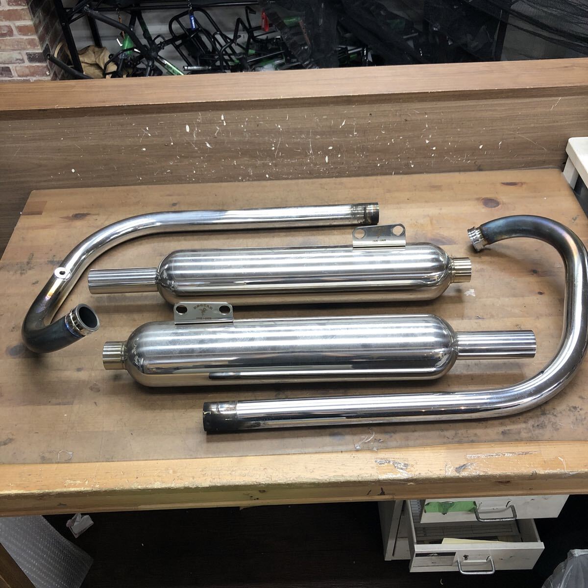 〜メグロK3 アールズギア ワイバンクラシックマフラー拍卖