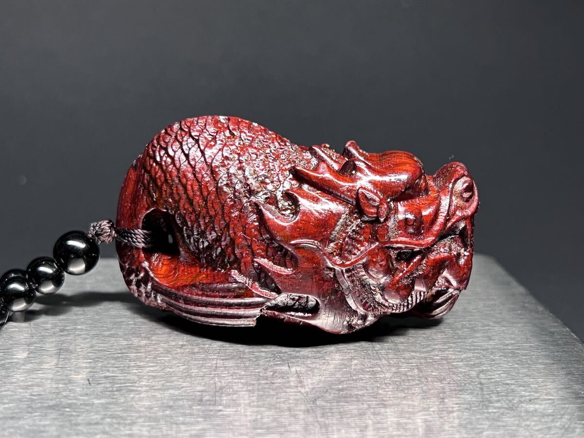 激安 人気 木彫 魚化龍 根付 掛け物 細工 木製 紫檀木 細密彫 縁起物拍卖