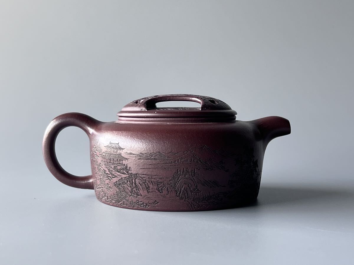 未使用 中国紫砂壺 茶道具 急須 朱泥 唐物 亭台楼閣 満工 浮き彫り 王芳款拍卖