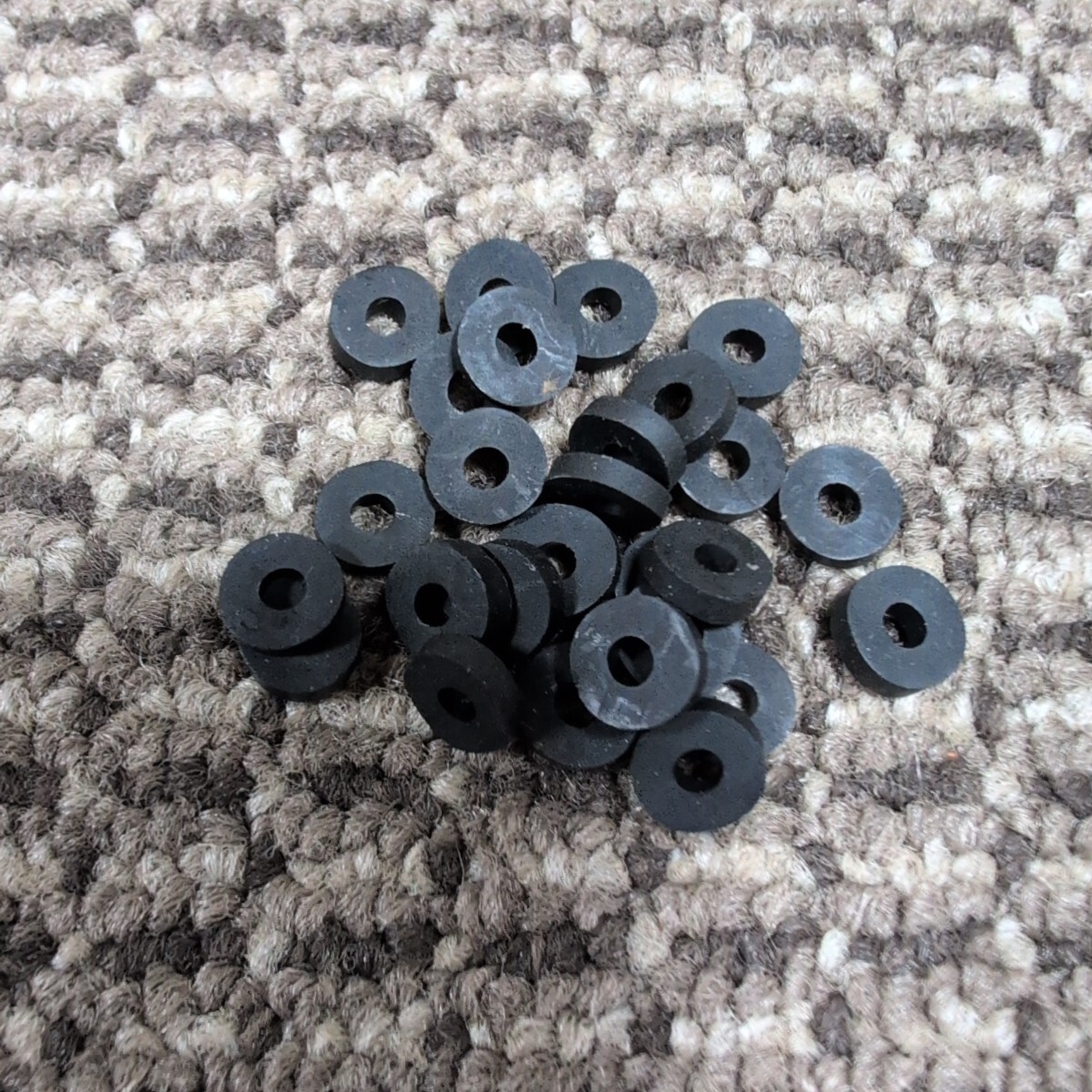 ジャンク品/長期保管品/中古/メーカー不明/ゴムワッシャ-W/パッキン/外径Φ8mm内径Φ3mmT23mm/M3用/黒/1P25枚入り拍卖