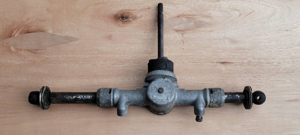 中古 ポルシェ911 912 ステアリングラック 固着有り、要オーバーホールレストア レストアベース拍卖