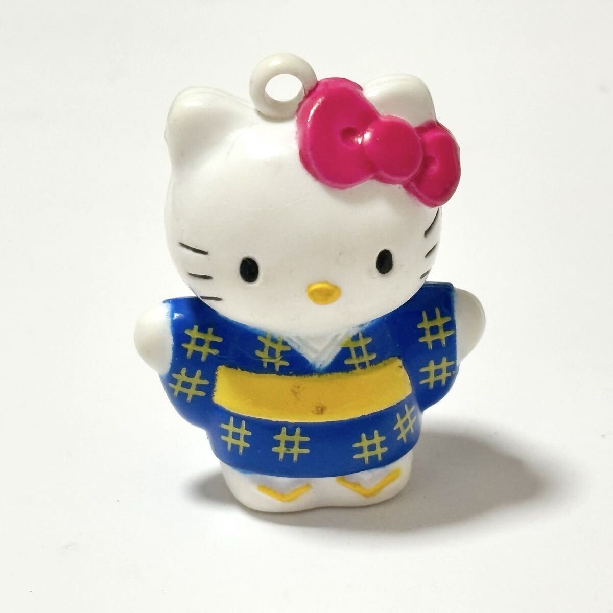 キティちゃん 着物 キーホルダーチャーム 平成レトロ y2k 限定ハローキティ 人形 sanrio サンリオ hellokitty 当時物 90s 1998拍卖