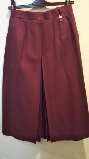 【DAKS】タイトスカート(エンジ)拍卖