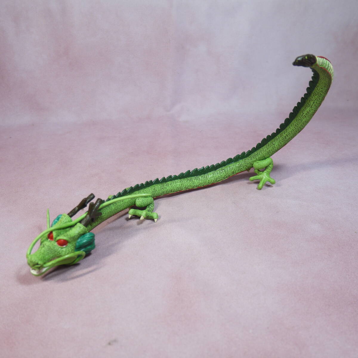 ドラゴンボール 神龍 ゴムフィギュア 全長40センチ程度拍卖