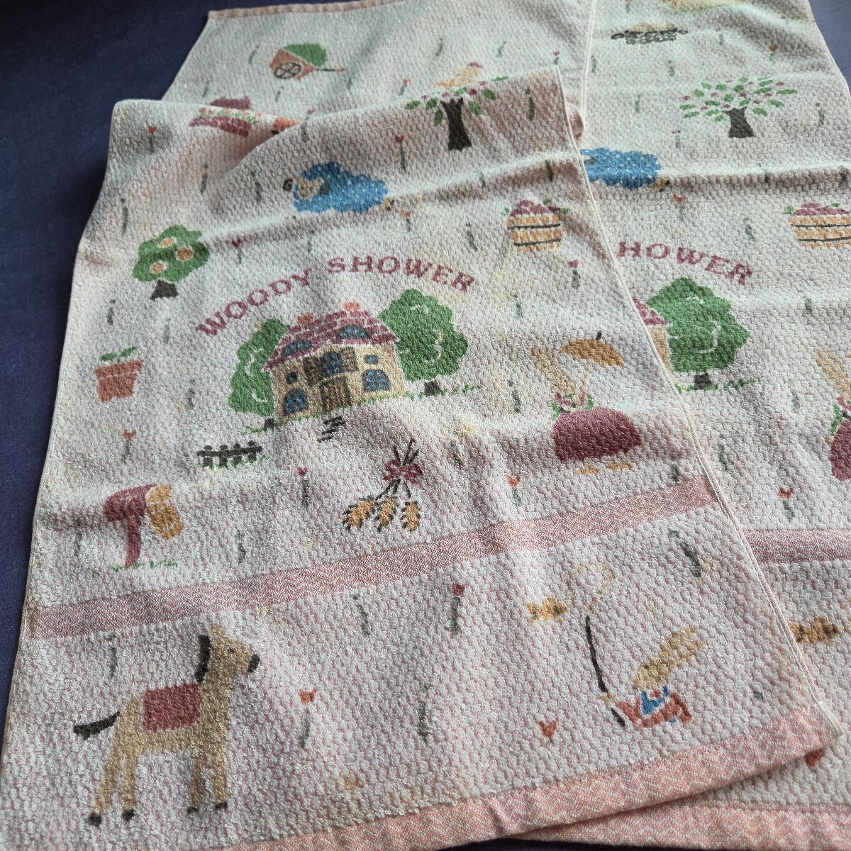 WOODY SHOWER 可愛い! フェイスタオル 34× 75cm 2枚セット 綿100% レトロ 自然 木のぬくもり 木々の香り 動物 / 日本製拍卖