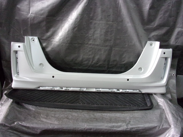 【2699】NBOX JF3 リアバンパー Rバンパー 71500-TTA-J20ZD NH883P拍卖