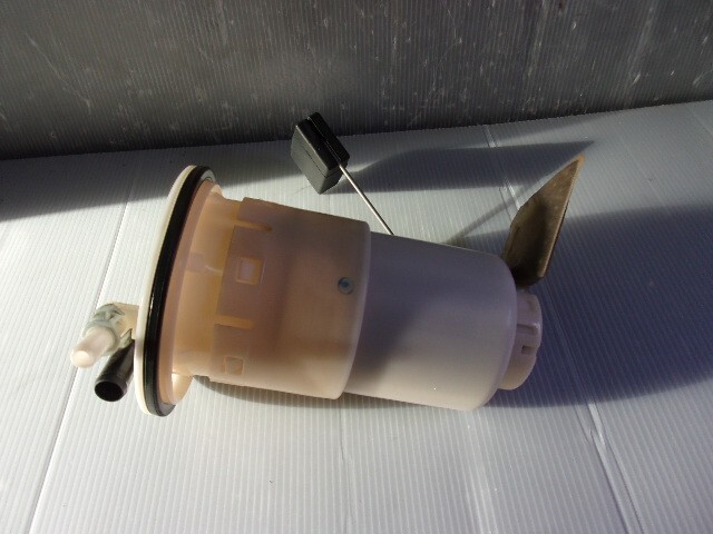 【2700】ハイゼット S321V 2021年式 KF-VE フューエルポンプ 燃料ポンプ 23220-B5040 棚S1-3拍卖