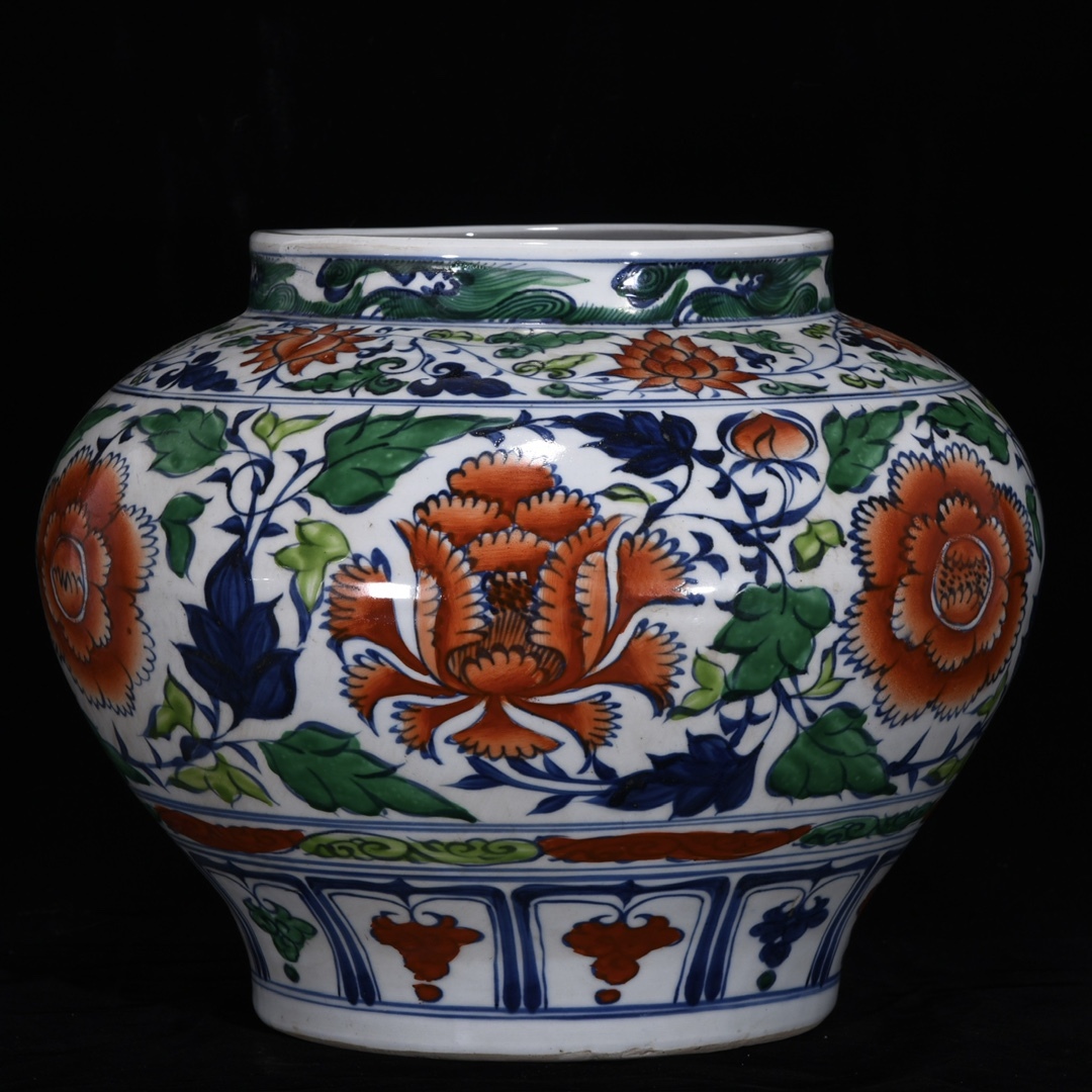 TM9#8363【3.1】中国骨董 人間国宝 磁器【元青花五色花紋缶です】工芸品 施釉陶 青花磁 陶芸 精美彫 置物 收藏品 拍卖
