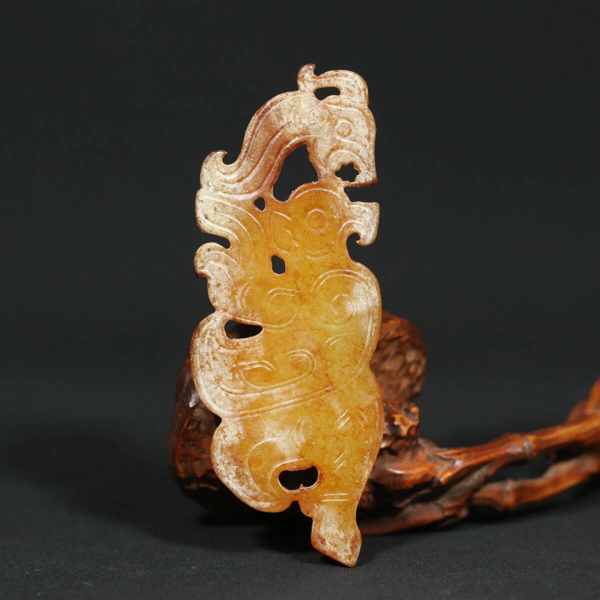 TM9#9150【3.1】人間国宝 中国骨董 和田玉 玉石 印章 彫刻品【精品旧蔵西周時期老和田玉【玉鳥】掛物】 時代物 本物 珍品旧蔵 伝世家珍拍卖