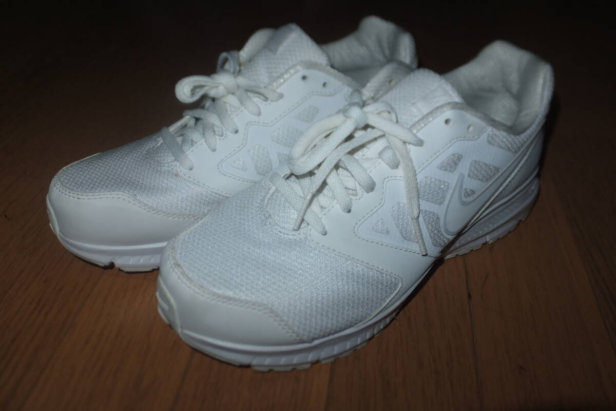 *美品 NIKE DOWNSHIFTER 6 MSL 4E ダウンシフター ホワイト 707873-102 25cm WHT 白 25センチ スニーカー ランニングシューズ 通学*拍卖