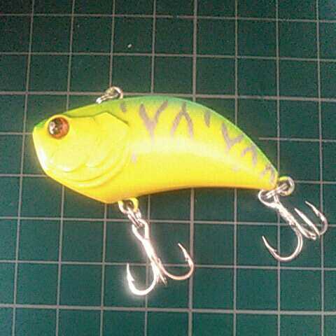 バイブレーション 55mm 14g ライムチャートカラー 検)B級ルアー 野池 オカッパリ 琵琶湖 ブラックバス シーバス スモール 丘っパリ 拍卖