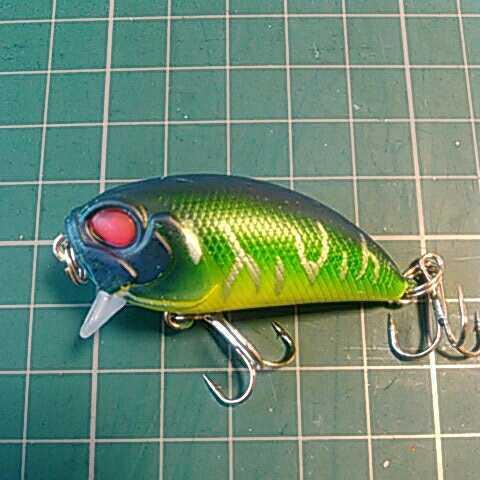 シャロークランク 50mm 7g ホット タイガー検)B級ルアー フットルース ワンマイナス SSR バジング 虫パターン ウェイクベイト 野池 バス拍卖