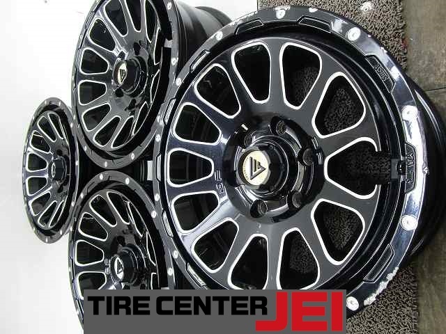 17インチ デルタフォース 8J+20 139.7 プラド/サーフ 中古アルミホイール【4本セット】送料無料(A17-5536)拍卖