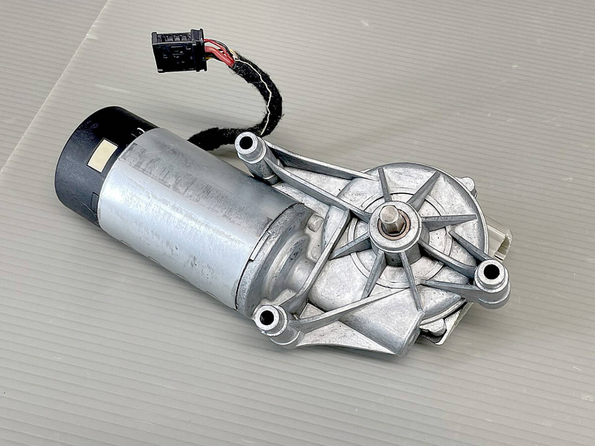 FIAT フィアット 500C 純正 ルーフ オープニング モーター 13125670100 (FJ0702)拍卖