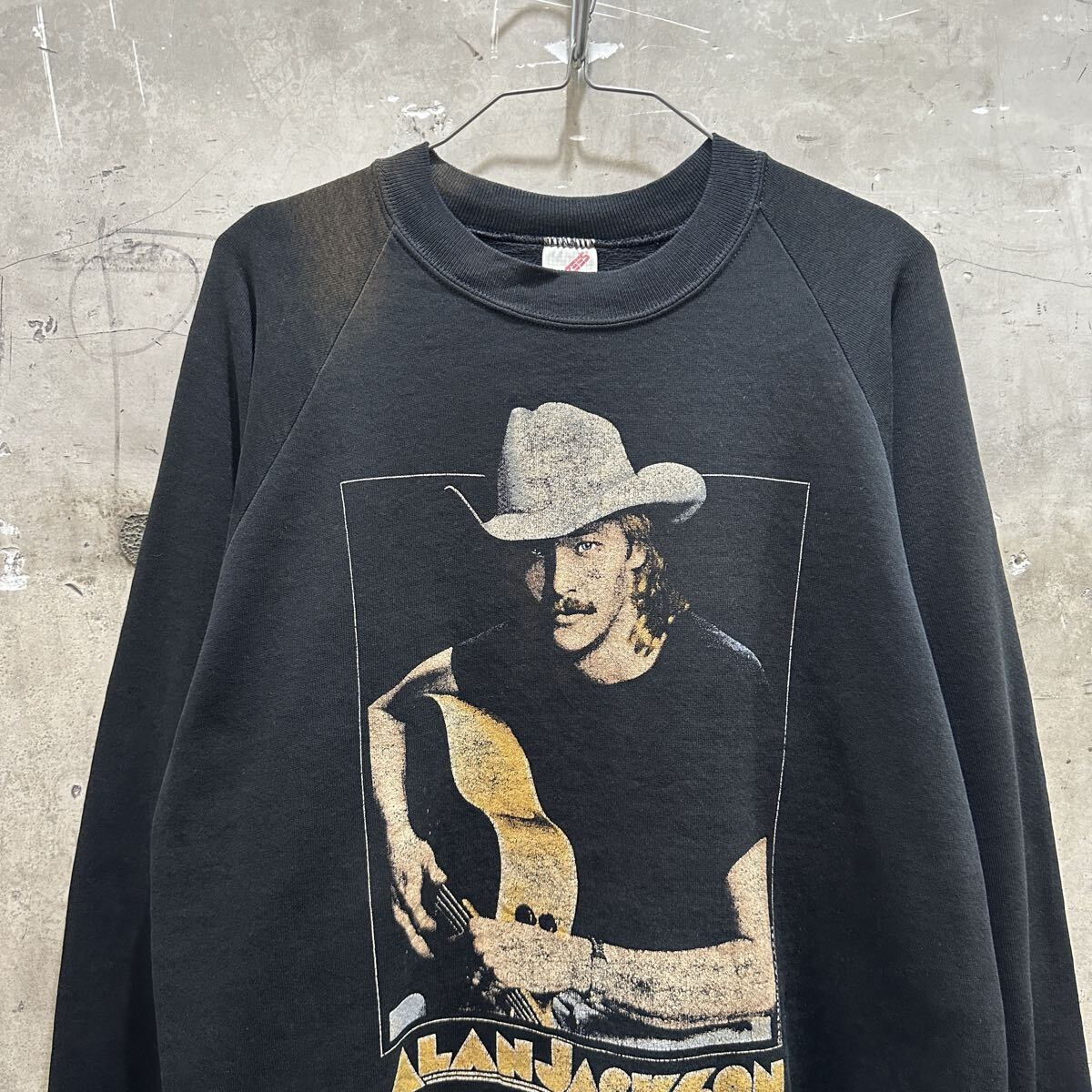 USA製90s古着 アランジャクソン ラグランスウェット バンドT サンフェード拍卖