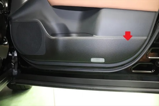 《クラウンスポーツ》【30%OFF】クラウンスポーツ ドアパネル傷防止シート(ピアノブラックシート)拍卖